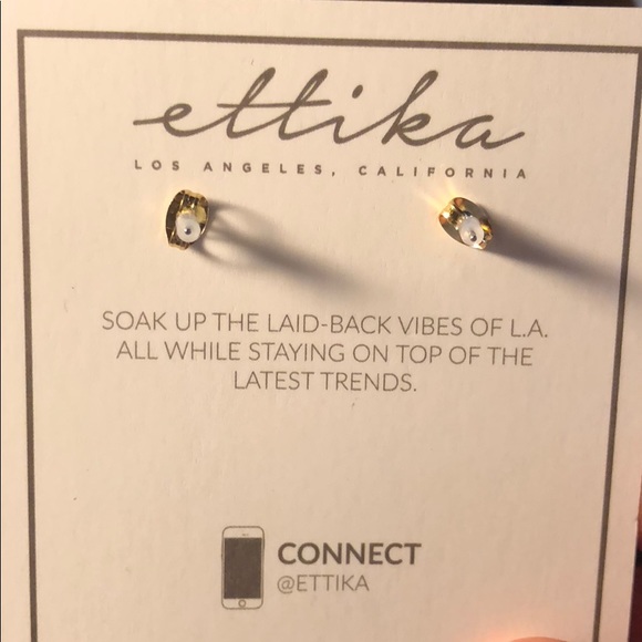 Earrings - Picture 2 of 3